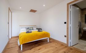 Maple - Three Tuns Apartments - Pettistree, Wickham Market - By Aldeburgh Coastal Cottages